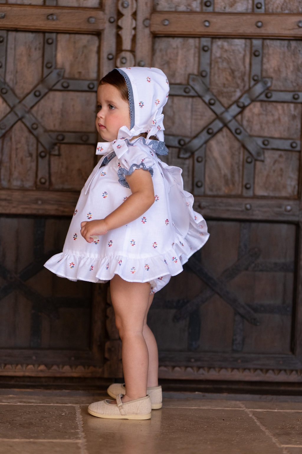 Conjunto bebé niña con capota y cubrepañal | Cocote by Charanga