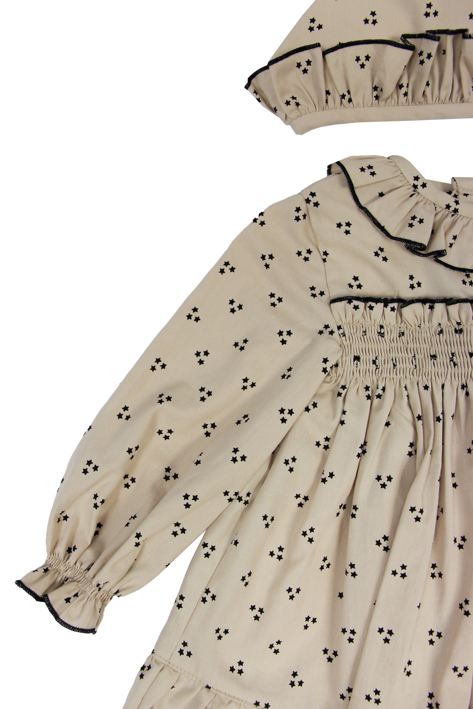 Conjunto vestido. braguita y capota de bebé Beige Estrellitas Cocote & Charanga