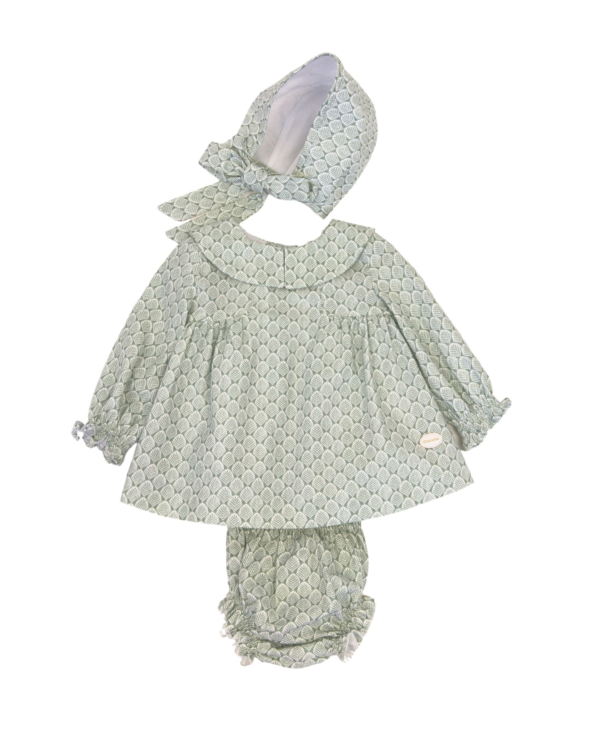 Conjunto vestido. braguita y capota de bebé verde Cocote & Charanga