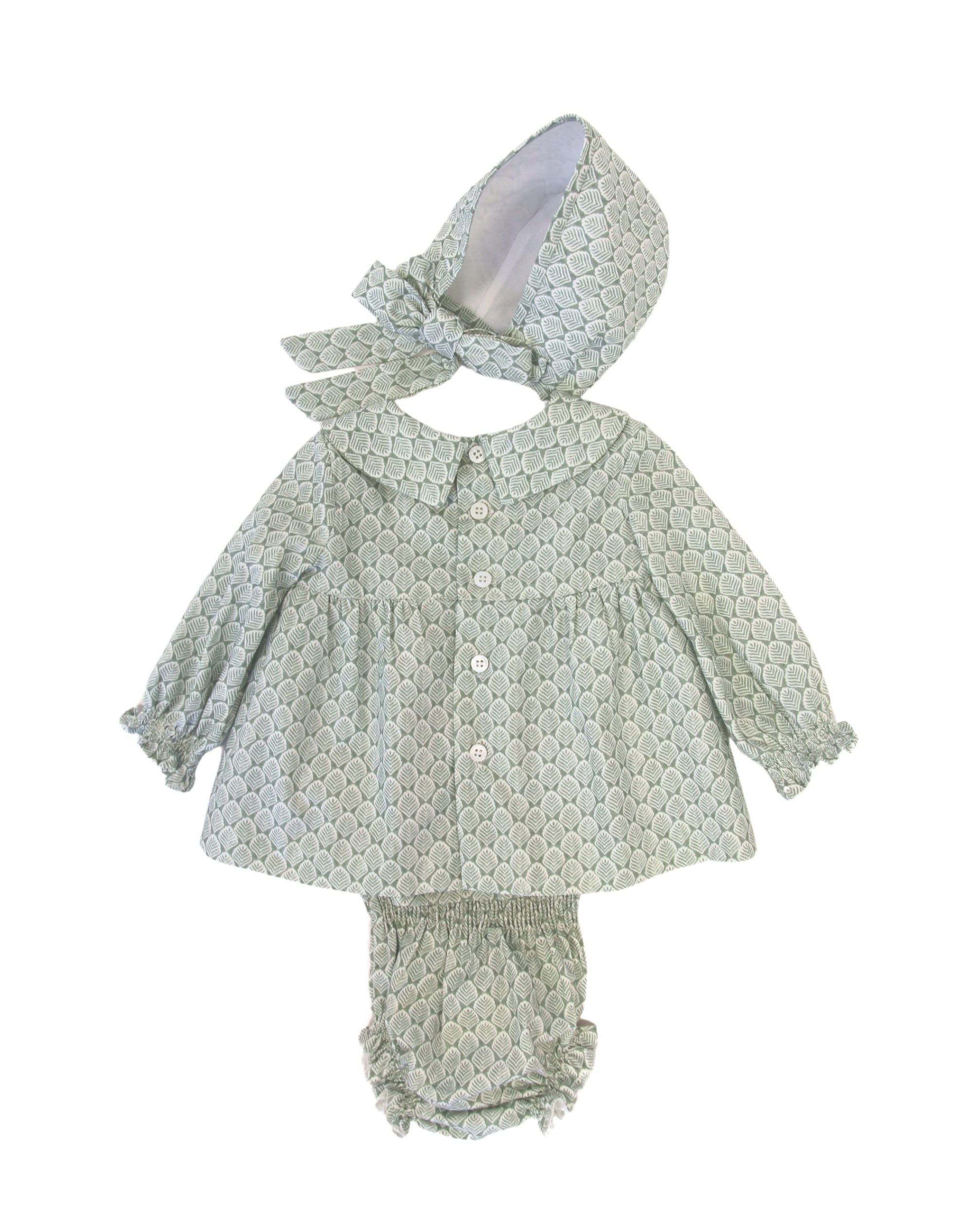 Conjunto vestido. braguita y capota de bebé verde Cocote & Charanga