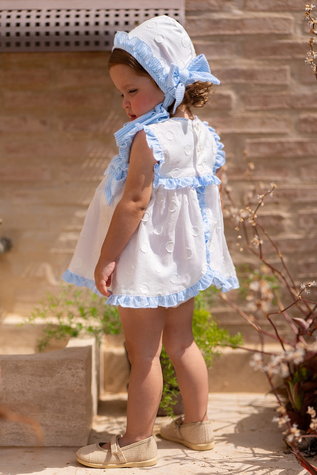 Conjunto bebé niña blanco con braguita y capota | Cocote by Charanga