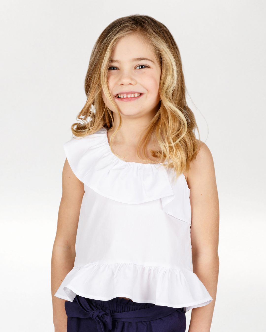 Blusa niña blanca con volante