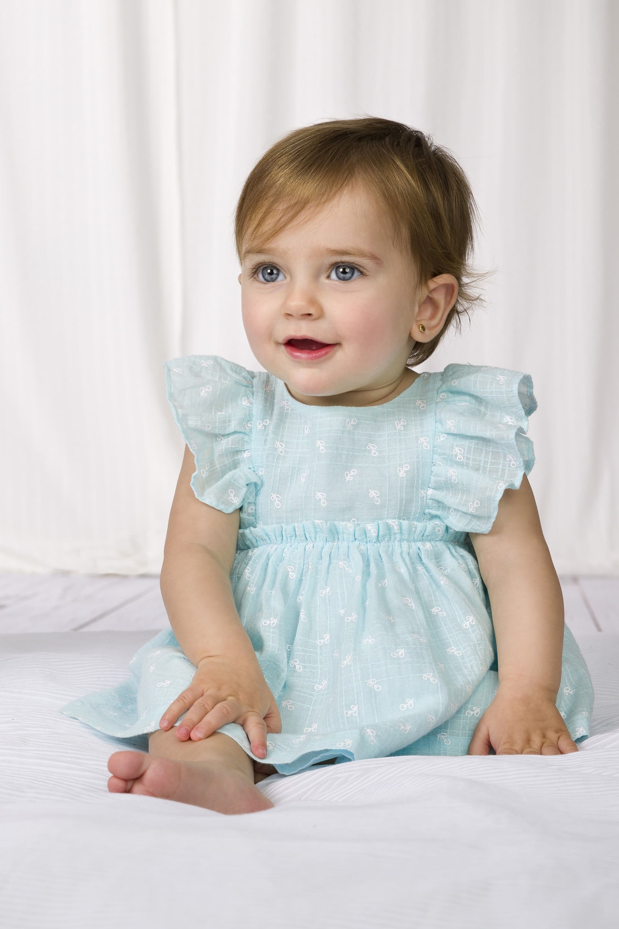 Vestido de recién nacida aguamarina con braguita
