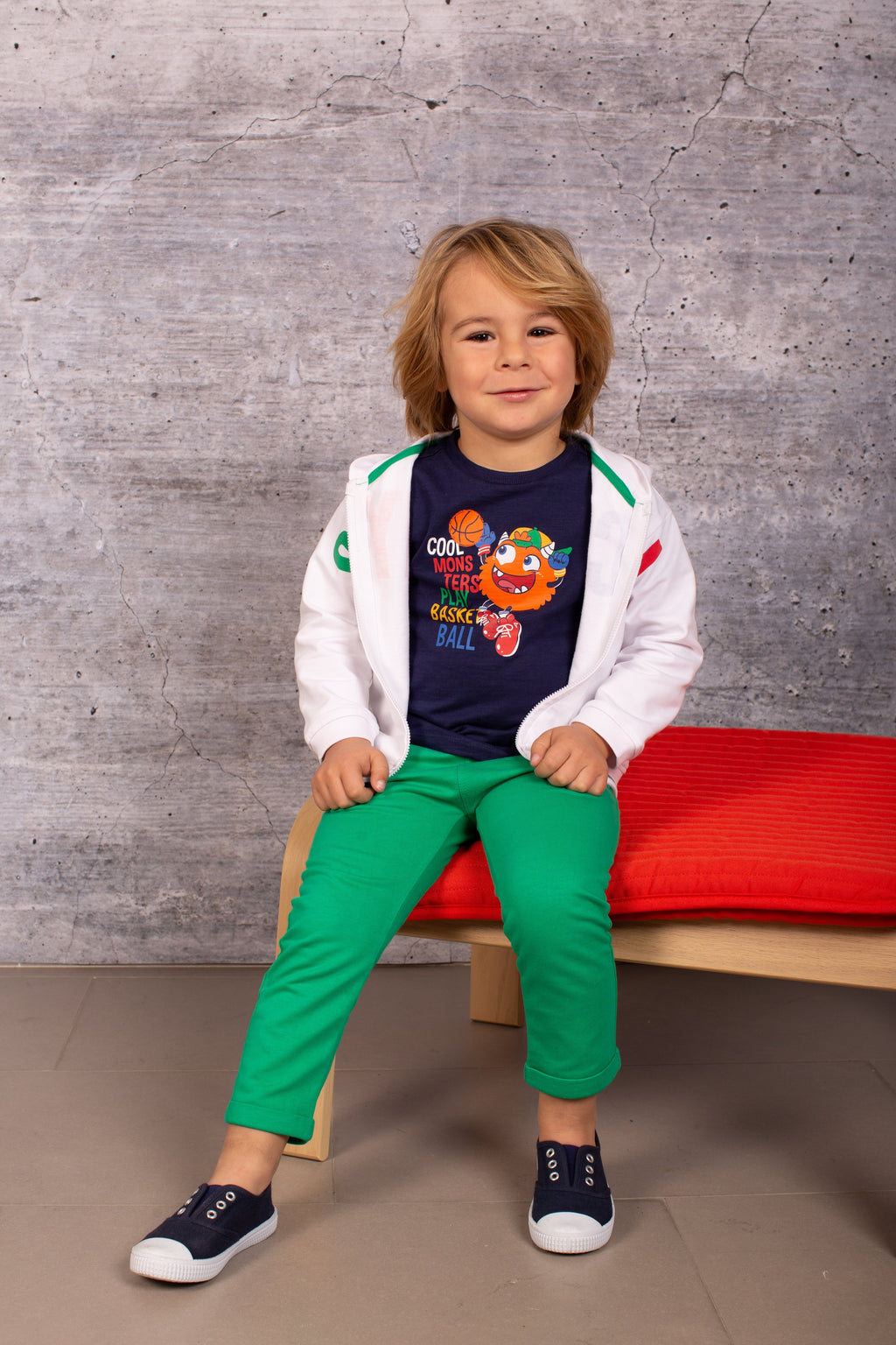 Camiseta de bebé marino estampado basket