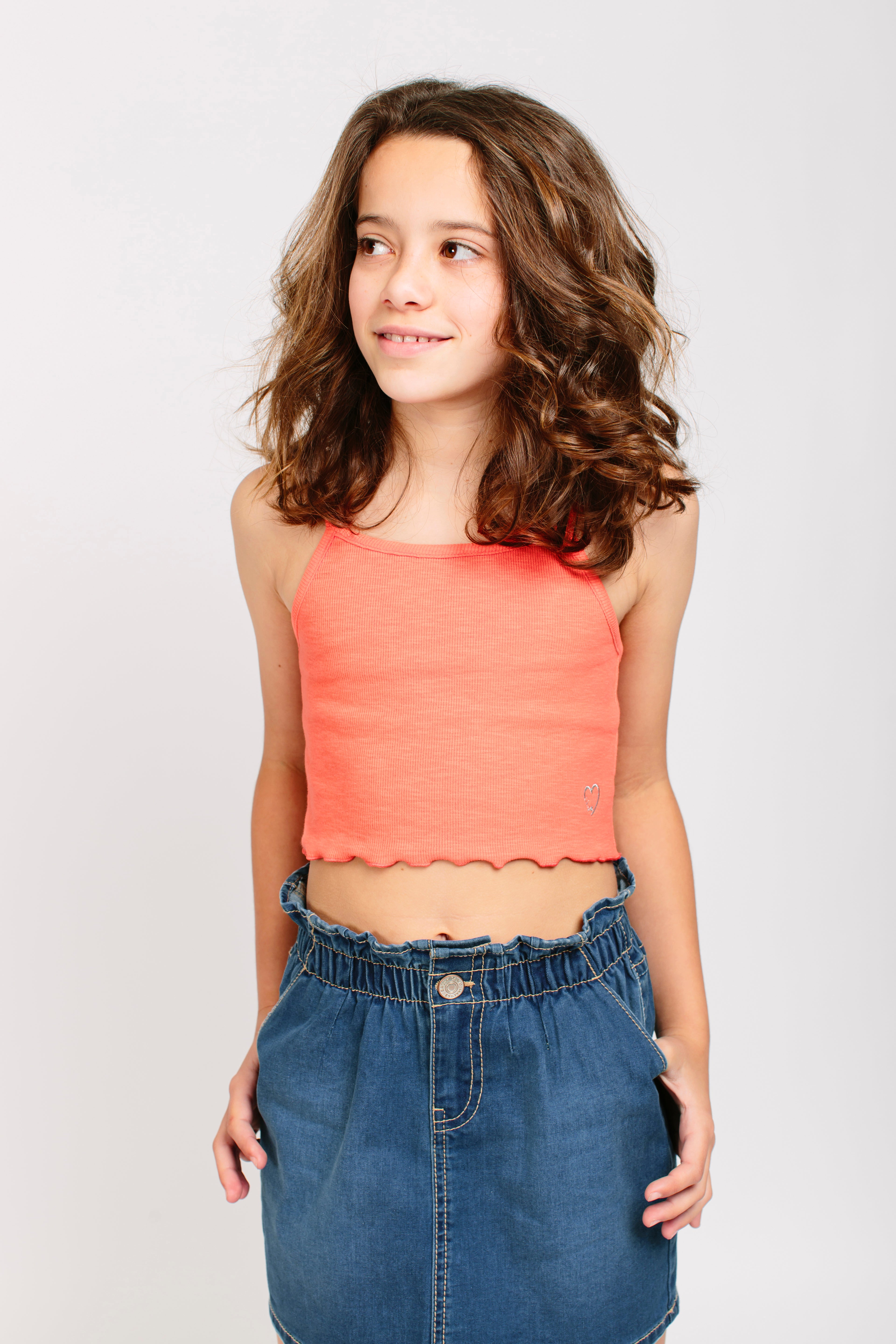 Camiseta de niña coral
