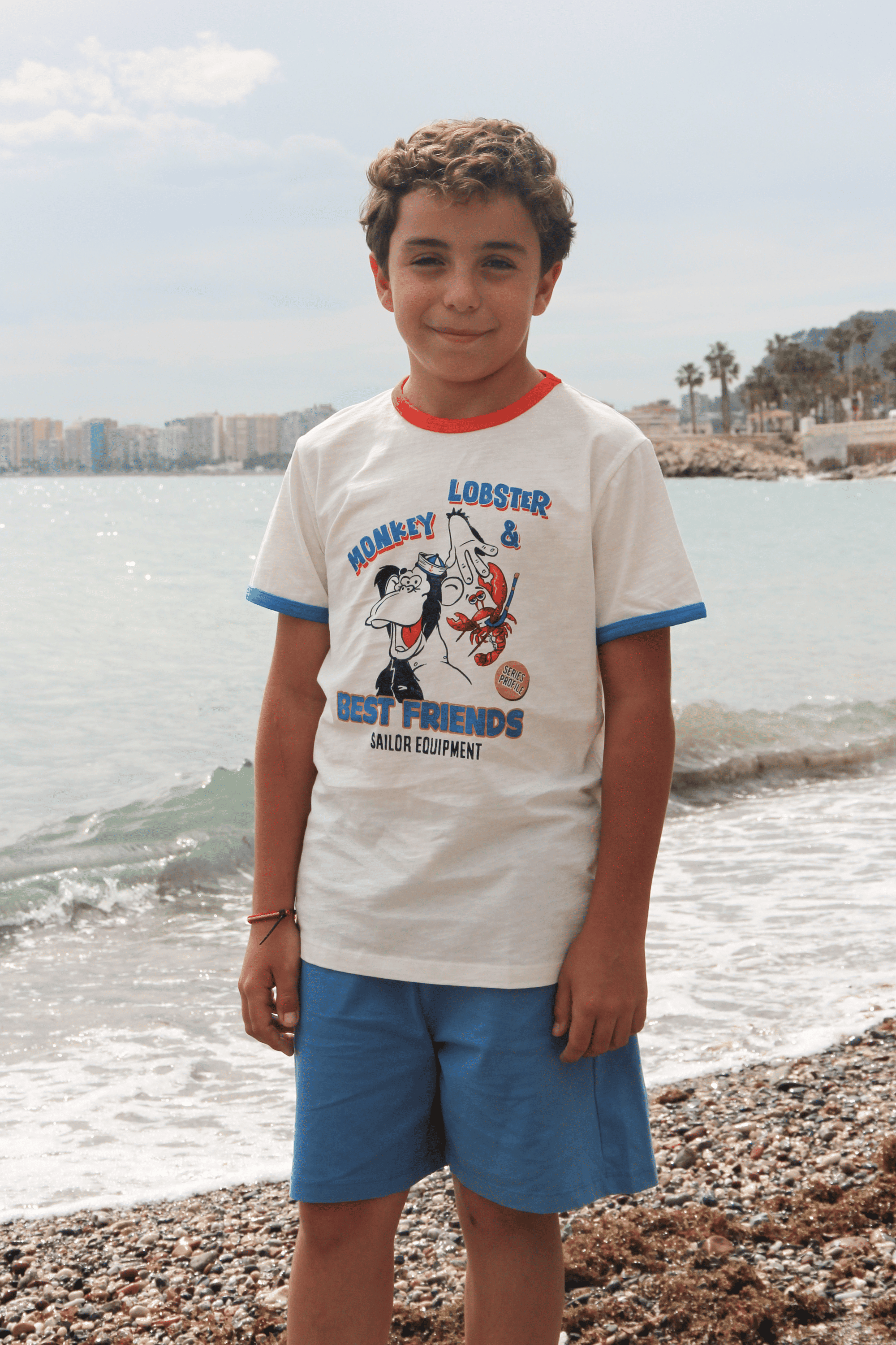 Camiseta niño cruda estampado marinero