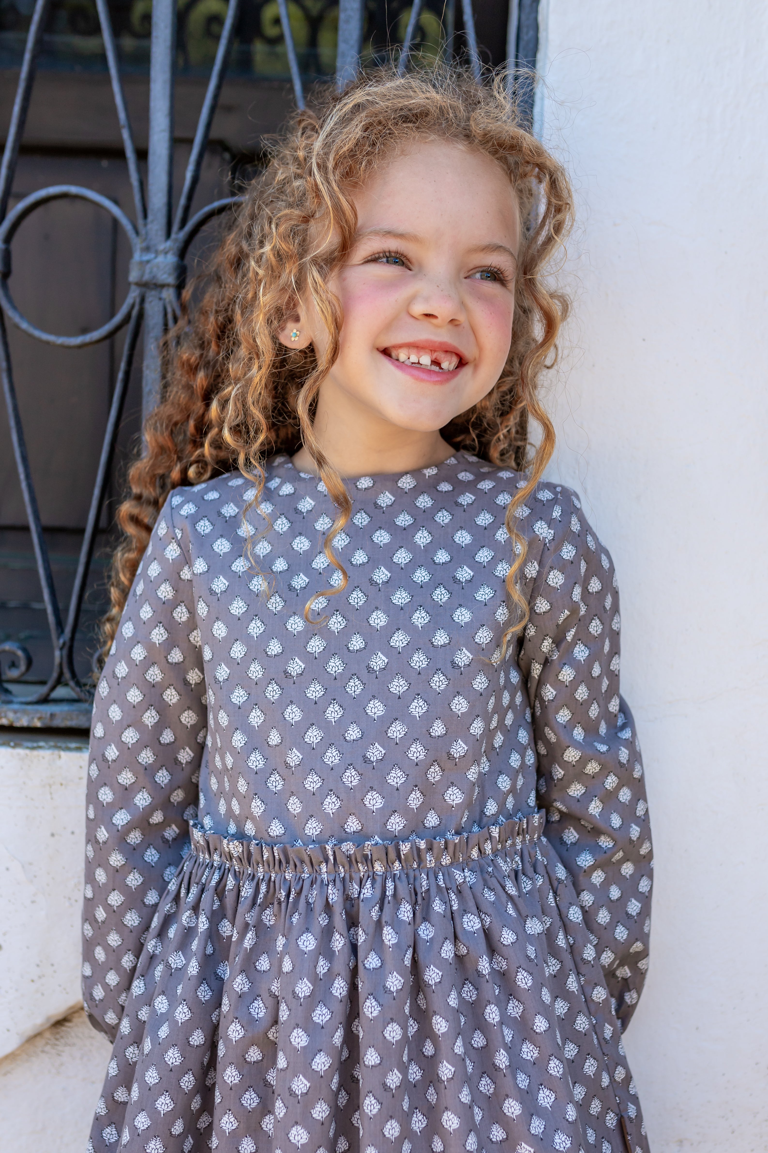 Vestido de niña gris Cocote & Charanga Charanga